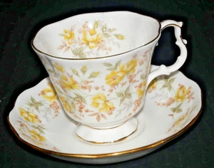 Royal Albert Bone China Rose Chintz Series Yellow Ribbon Made England LTD 1982 - Picture 1 of 5
