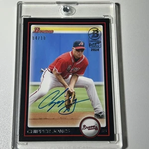 2024 Bowman Buyback Auto Chipper Jones #d 04/10 2010 Bowman Braves - Foto 1 di 2