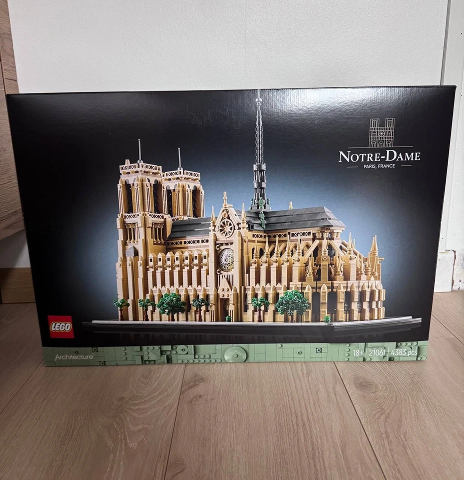 LEGO Architecture : Notre Dame de Paris [ 21061 ] - Neuf - Photo 1/1