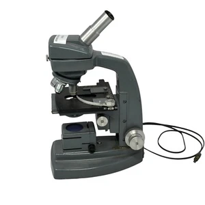 Microscopio monocular dinóptico Bausch & Lomb 3,5X 10X 43X 97X - Laboratorio industrial - Imagen 1 de 9