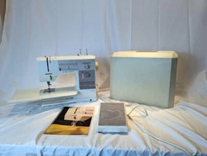 RICCAR Holidaynu 1240 BERNINA Holidaynu Sewing Machine Operation Confirmed Japan - Picture 1 of 14