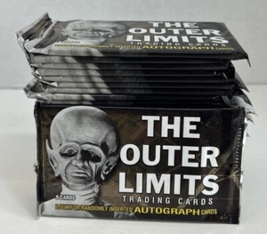 2002 Outer Limits Premiere Edition Rittenhouse Trading Card Packs - Bild 1 von 5
