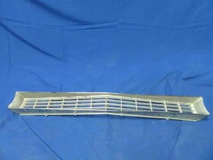 Center Grill Fits 69 1969 Plymouth Fury VIP Sport Good Used MOPAR 2898355 - Bild 1 von 12