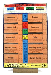 Foto De Colección Lucky Early Horse Racing 25 quilates Punch Premio Tablero Juego Stock Antiguo - Imagen 1 de 2