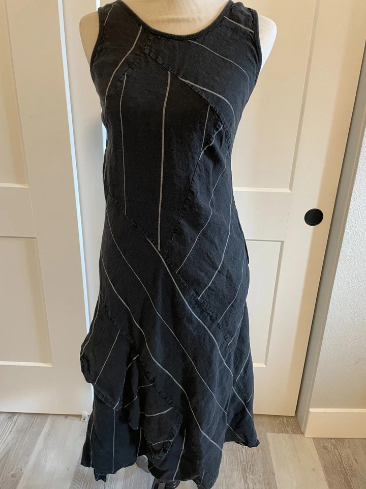 Vestido largo de lino negro con bolsillos inizio, talla pequeña, hecho en Italia Foto 1 de 2