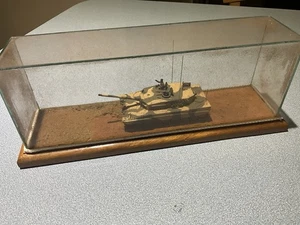 PROFIMODELL Französischer AMX-30 Kampfpanzer VENEZUELA ARMEE ACRYL / HOLZKISTE - Bild 1 von 11