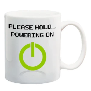 Taza de café Please Hold Powering On de 11 oz divertida taza de videojuego estilo Xbox para jugadores - Imagen 1 de 1