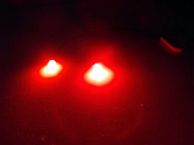 2 x 10mm RED LED BEACON WARNING LIGHTS LGB G 0 027 On30 TRAIN SCALE & SCENARY - Image 1 of 3