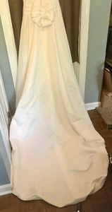 Monique Bridal Elegant Gown Train Waist Decor Back Floral Bow Covered Buttons 14 - Picture 1 of 12