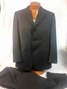 Canali Proposta * Stunning Charcoal Gray Pinstripe Three Button 2 Pc. Suit 40R - Picture 1 of 10
