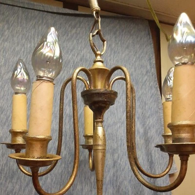 VINTAGE GEORGIAN STYLE SILVER on BRASS COLONIAL REVIVAL 5 CANDLE ARM CHANDELIER - Image 1 of 4