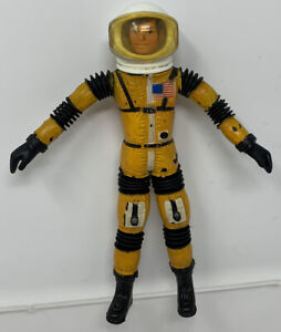 Vintage 1966 Mattel Major Matt Mason Doug Davis Astronaut Figure w/ Helmet