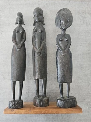 Lot de 3 grandes statuettes africaines en bois sculpté – artisanat – déco... - Photo 1/4