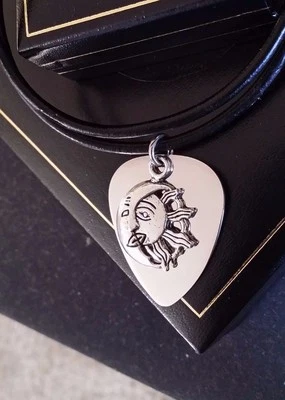 Collar de cuero negro con dije de sol azteca con etiqueta de acero plateado grabado para hombre, Navidad Foto 1 de 4