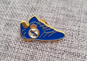 ECHTE MADRID SPANIEN FUSSBALLSCHUH EMAILLE ANSTECKNADEL ABZEICHEN - Bild 1 von 3
