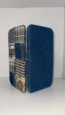 Cartera de mezclilla real, retazos personalizados, diseño floral, venta al por menor $85 Foto 1 de 4