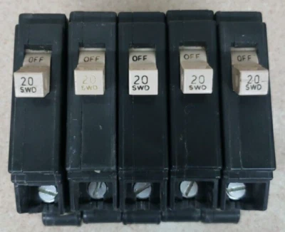 LOTE DE 5 DISYUNTORES CH120 Eaton tipo CH 1 polo 20 amperios 120v Foto 1 de 4