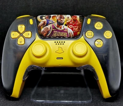 💥 Exclusive 💥 🎮 PS5 “One of One” Masterpiece Controller – LeBron James 🐐  👑 - Image 1 of 4