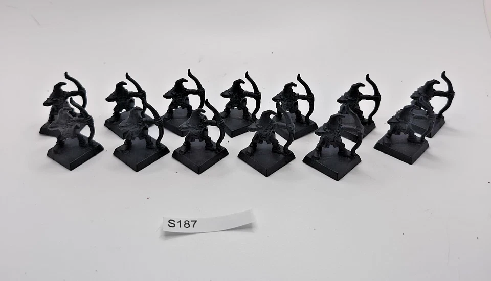 Warhammer Fantasy AoS Orcs & Goblins Tribes Goblin Archers x13 Lot OOP Vintage - Image 1 of 1