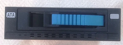 3.5" SATA Hot-Swap Mobile Rack 136SATA w/ NEW FAN - Tested Working - Image 1 of 4