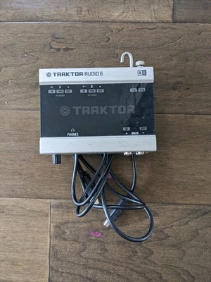 Native Instrument Traktor Audio 6  - Image 1 of 3