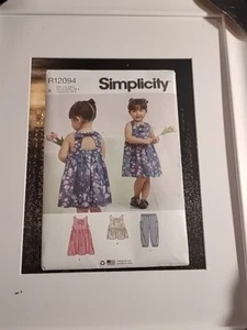 🩷🪡🧵🩷Modello semplicità bambino R12094 1/2-4🧵🪡🩷 - Foto 1 di 4