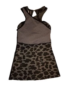 Sujetador Lululemon Top Negro y Gris Un Hombro Top Cheetah Tank Apenas Usado Talla 2 - Imagen 1 de 4