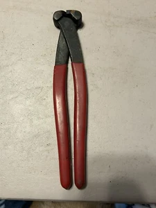 End Cutting Pliers 9” Carton Steel Nail Concreters' Nippers with Red Handle - Picture 1 of 2