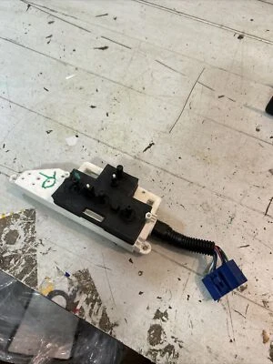 Conjunto de interruptor de control de asiento del lado del pasajero delantero derecho Toyota 4Runner 1996-2002 Foto 1 de 4