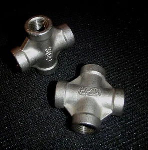 STAINLESS STEEL 4 WAY 1/4" NPT PIPE CROSS UNION 4W-025 - Picture 1 of 2