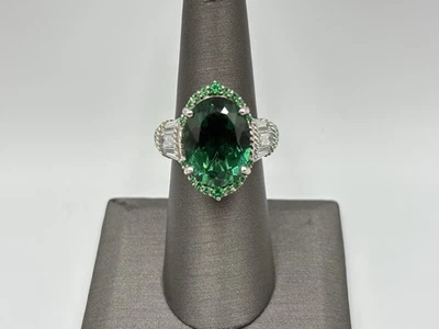 Anillo grande de piedra verde Judith Ripka de plata esterlina esmeralda circonita cúbica Diamonique Foto 1 de 4