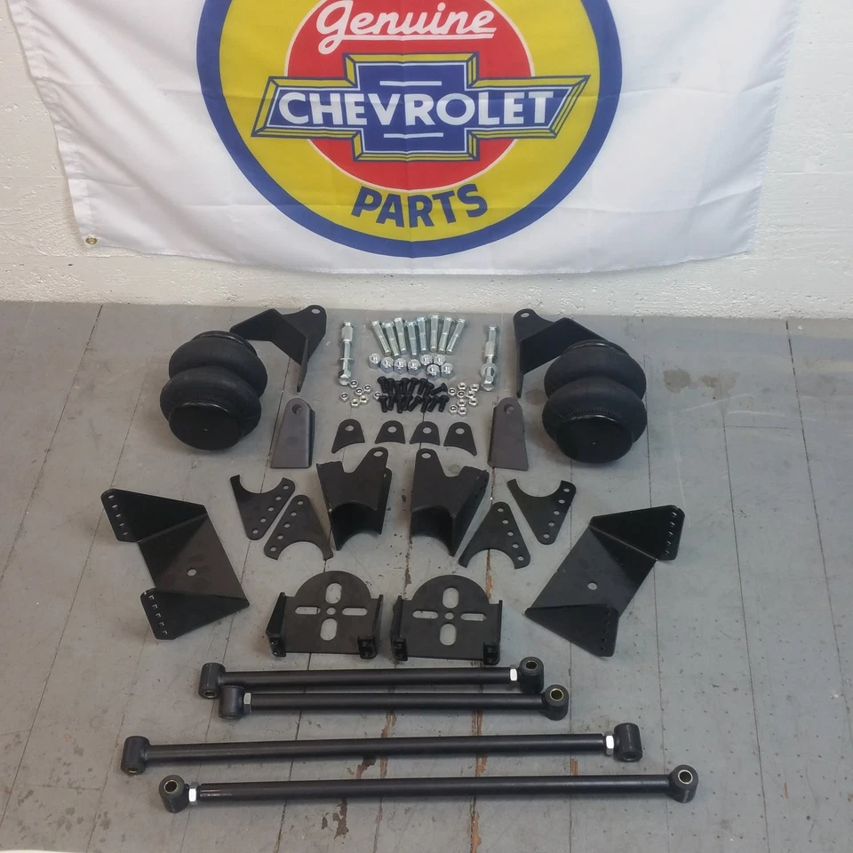 Kit de 4 eslabones de suspensión trasera triangulada Chevy 1953-1962 con 2600 lb.  Bolsas Foto 1 de 4