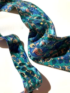 GIANNI VERSACE VINTAGE '89 HOJA BARROCA FLOR CORBATA CARDO HIEDRA VERDE ITALIA - Imagen 1 de 13