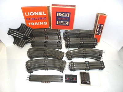 LIONEL LOT OF O GAUGE TRAIN TRACKS VINTAGE POST WAR - Image 1 of 4