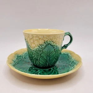 Wedgwood Of Etruria & Barlaston Majolica  Set Cauliflower Cups & Saucers - Picture 1 of 9