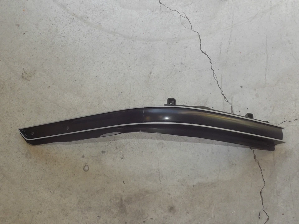 OEM Toyota Corolla AE92 SR5 Coupe front passenger side corner lens lower trim FR - Image 1 of 4