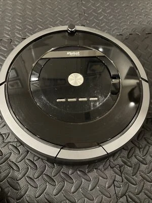 Roomba IRobot 880 Self Propelled Smart Vacuum Cleaner For Parts Only - Image 1 of 4