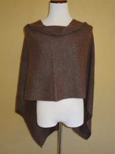 Poncho Topper Vestido Claudia Nichole Ceja Cachemira Lujo Talla Única - Imagen 1 de 5