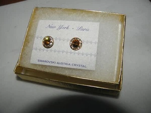 AMBER AUSTRIAN CRYSTAL EARRINGS STUDS W/POSTS GOLD TONE NEW - Picture 1 of 5