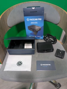 Elgato Facecam Pro, True 4K60 Ultra HD Webcam for Live Streaming, Gaming, Video - Photo 1/11