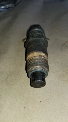 Bobcat 743 Kubota V1702 Inyector de combustible 3974254 Foto 1 de 4