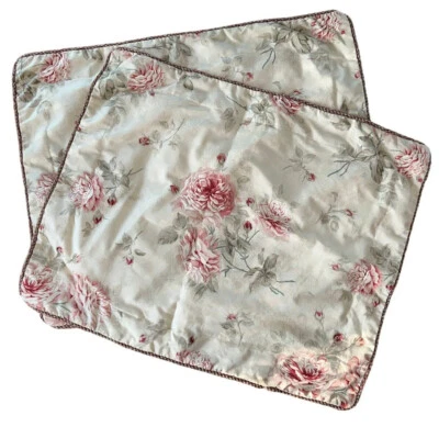 Juego de 2 fundas de almohada Waverly rosas florales trenzadas núcleo de cabaña 32" x 24" Foto 1 de 4