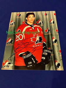 Colorado Avalanche Joe Sakic Hand Signed 8x10 Photo Canada Olympics - Picture 1 of 1