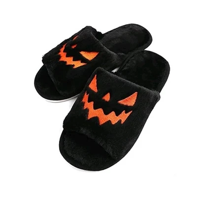  Slides de Halloween, chinelos de pelúcia macia com padrão de lanterna Jack O pequeno - Imagem 1 de 4