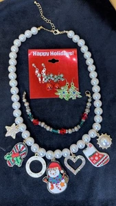 Christmas Jewelry Set Necklace Bracelet Earrings Lot - Picture 1 of 13