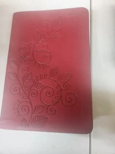 Holy Bible Holman Christian Standard HCSB Personal Size Red Scrolls 2009 Red Let - Picture 1 of 5
