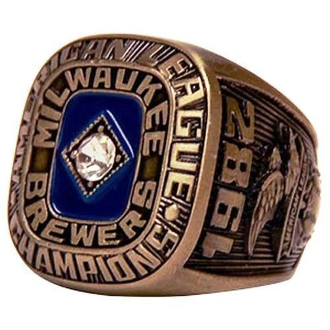 Milwaukee Brewers 1982 Replica Ring MLB Cover