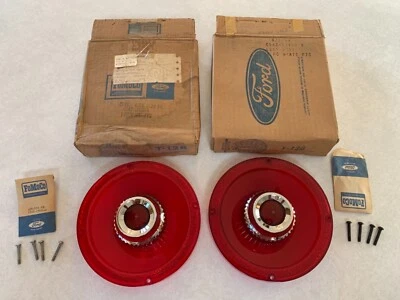 Ford Custom 500 1965 juego de 2 luces traseras lentes nos C5Az-13450-A Foto 1 de 4