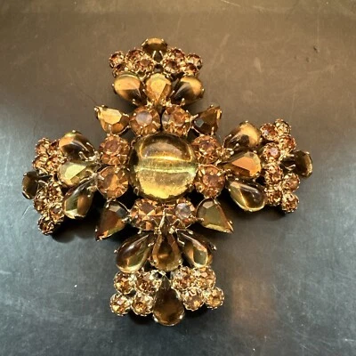 ¿Regensy marrón vintage sin firmar? Broche prendedor cruz maltesa diamantes de imitación Foto 1 de 4