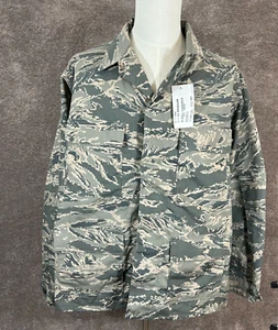 US Air Force Jacket Men 46R = XL Coat Green Tiger Stripe Camo Rip Stop Button Up - Picture 1 of 9